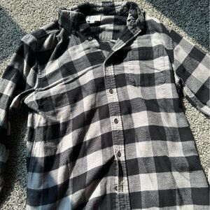 Croft & Barrow Black and Gray Casual Button Down Shirt